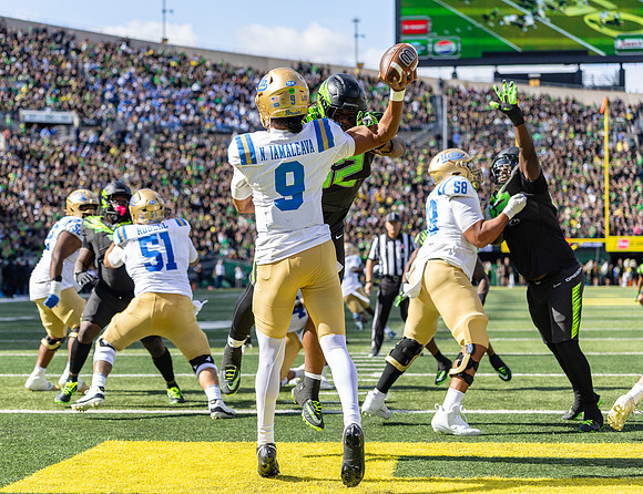 2026-Oregon vs UCLA-8508