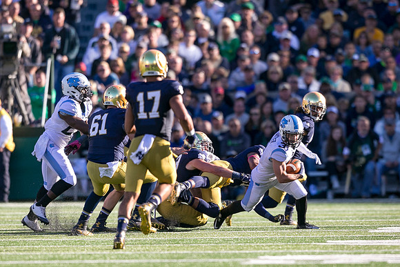 F19U0313UNCvsND-switzDWX